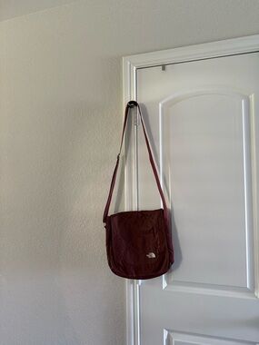 The North Face Quilted Messenger Bag - Wine